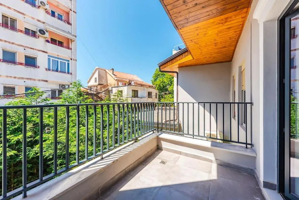 Вилла Luxury Living In Shkoder Historic Heart Албания