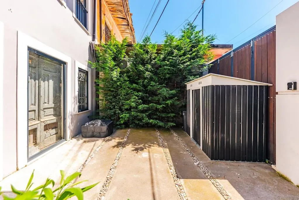 Вилла Luxury Living In Shkoder Historic Heart